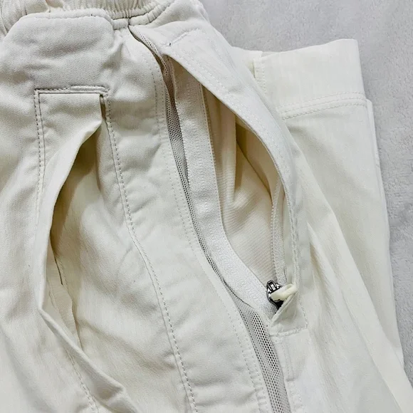 Men's Lululemon Lined Short 9" White size L, no signs of wear - Picture 4 of 5